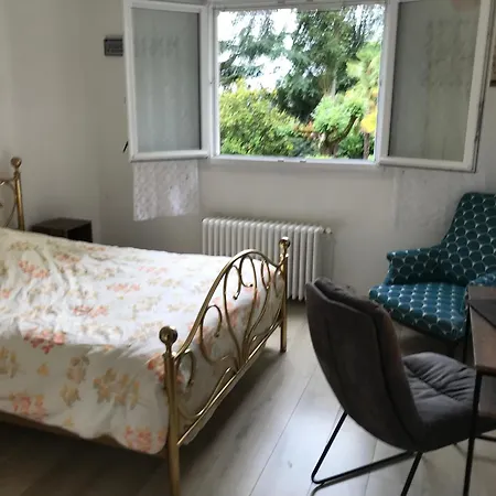 Saint Vincent 招待所 3*